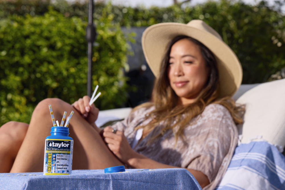 Chlorine Test Strips for Pools & Spas